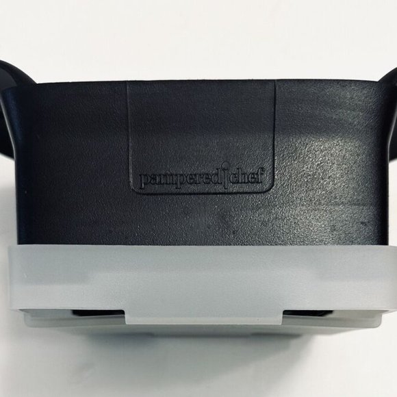 Pampered Chef Quick Slice 1181 Fruit Veggie Slicer Kitchen Tool Onion Tomato - Picture 2 of 4